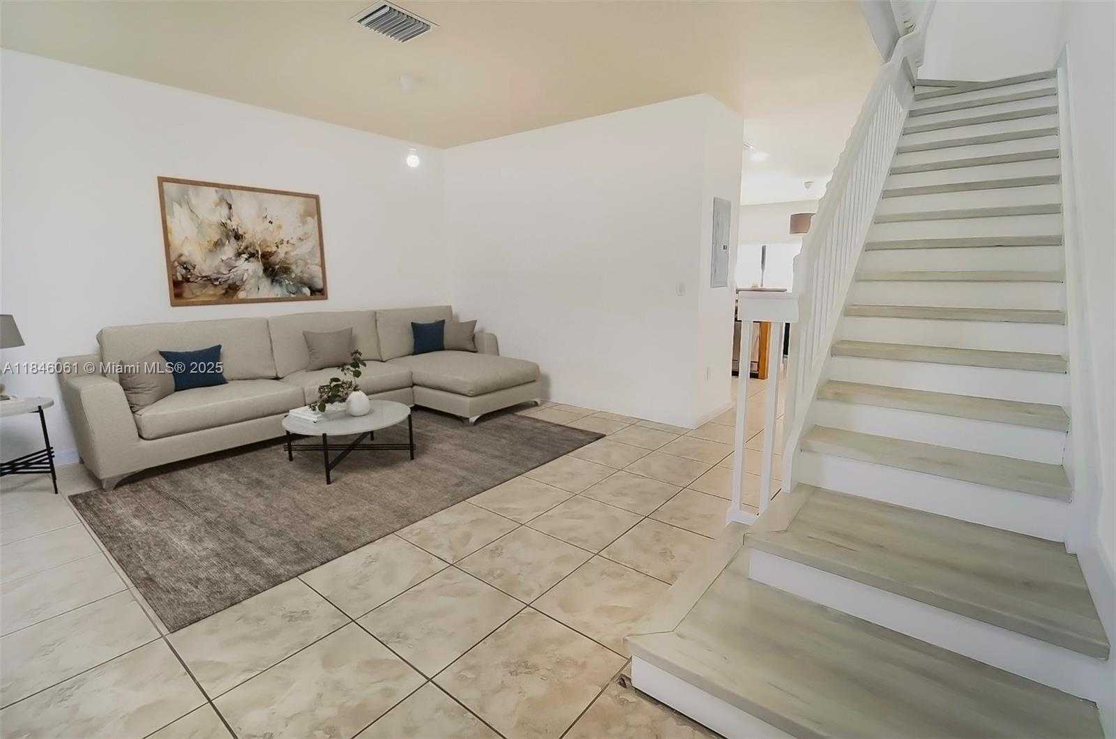 Small Image of 8861 WEST 35TH AVE, Hialeah Number 2