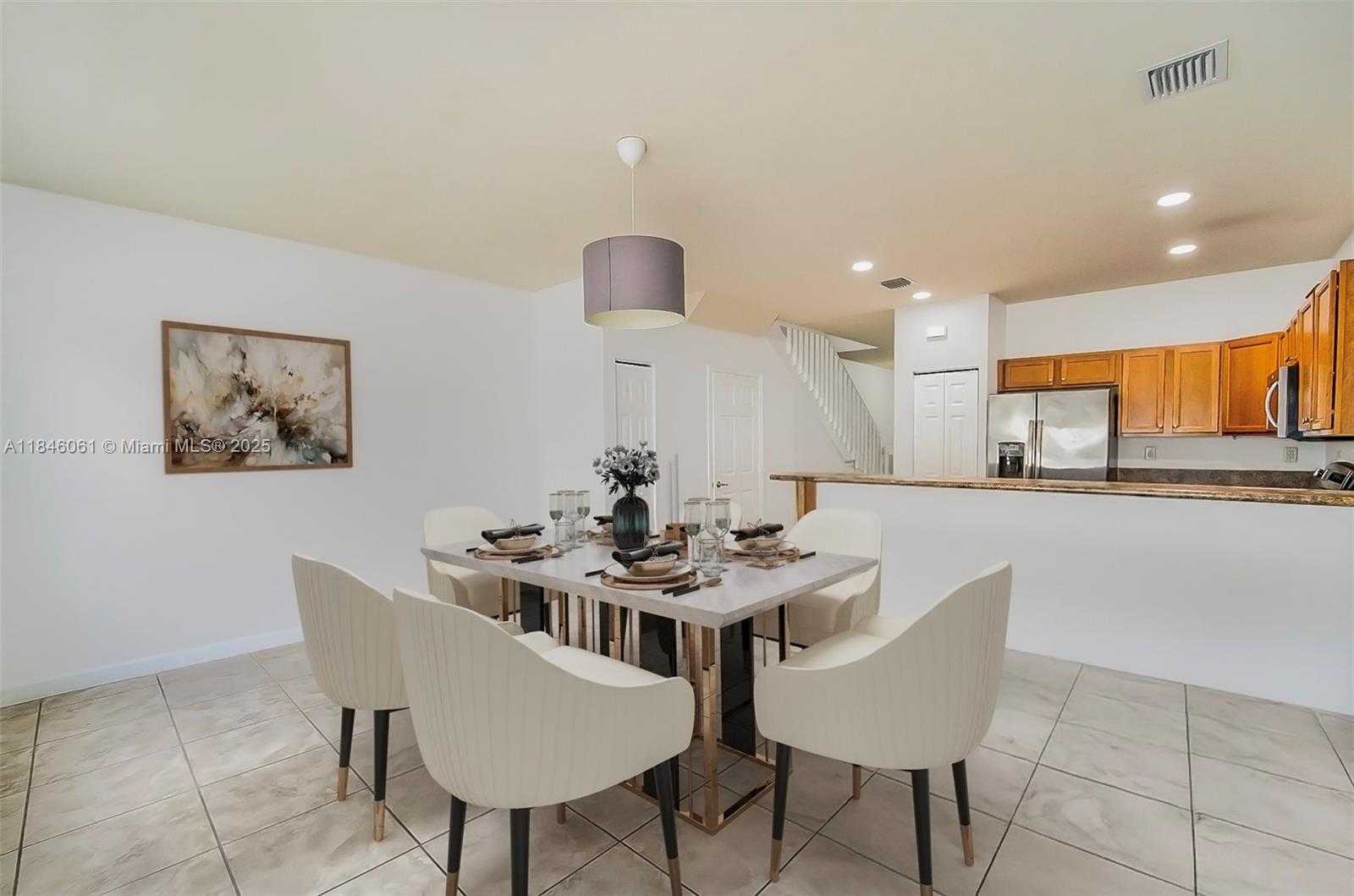 Small Image of 8861 WEST 35TH AVE, Hialeah Number 4