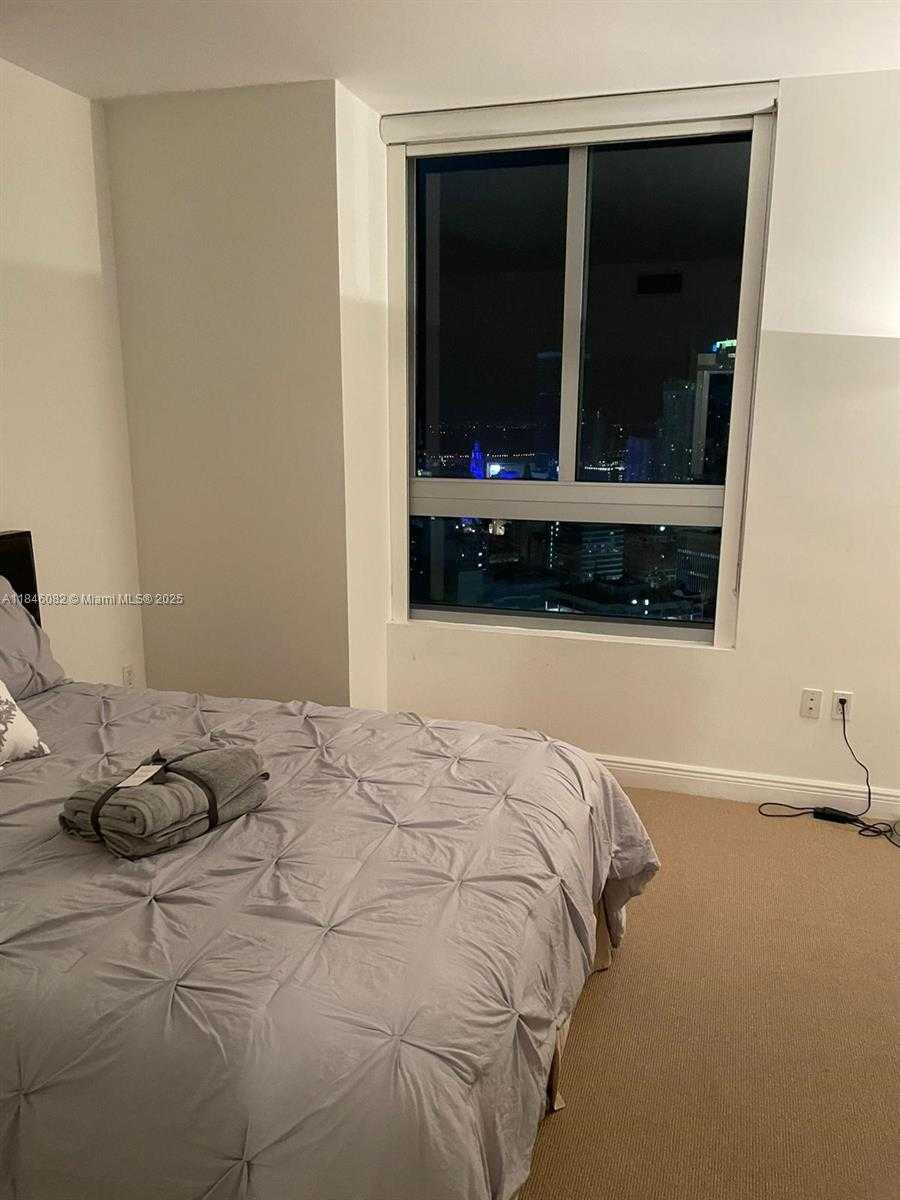 Small Image of 90 SOUTH WEST 3RD ST #3504, Miami Number 28