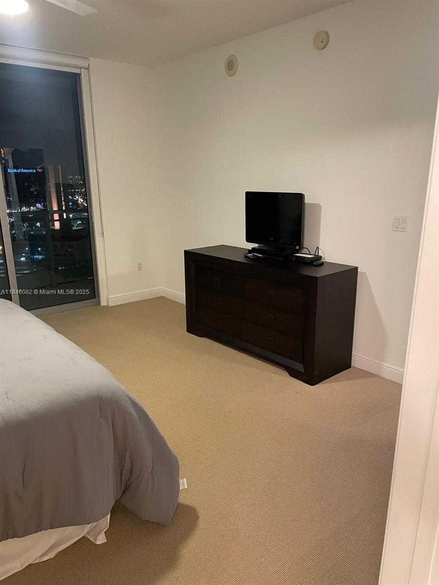 Small Image of 90 SOUTH WEST 3RD ST #3504, Miami Number 4