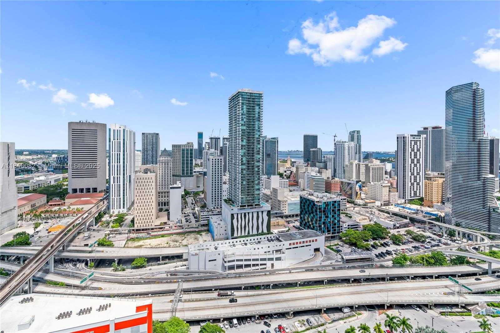 Small Image of 90 SOUTH WEST 3RD ST #3504, Miami Number 54
