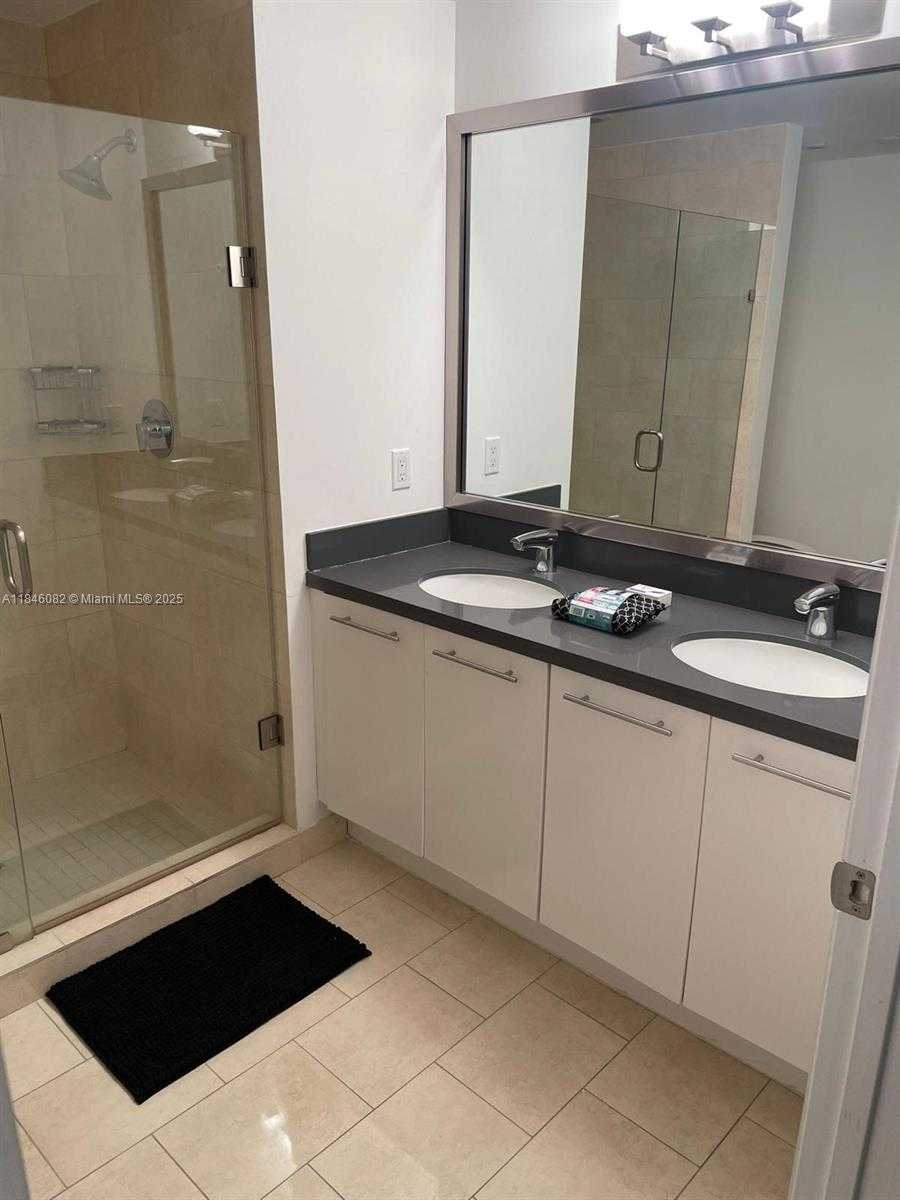 Small Image of 90 SOUTH WEST 3RD ST #3504, Miami Number 6