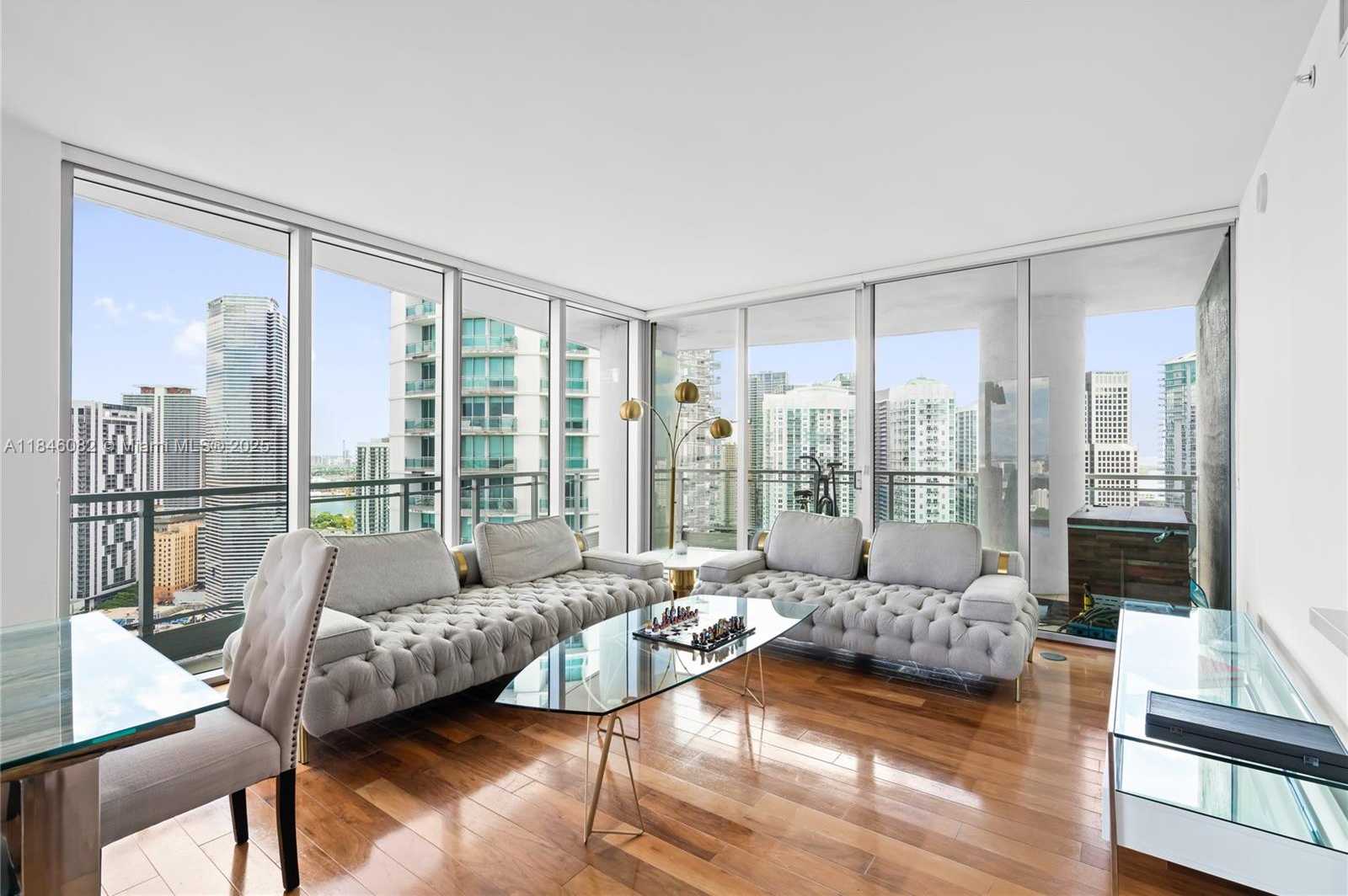 Small Image of 90 SOUTH WEST 3RD ST #3504, Miami Number 64