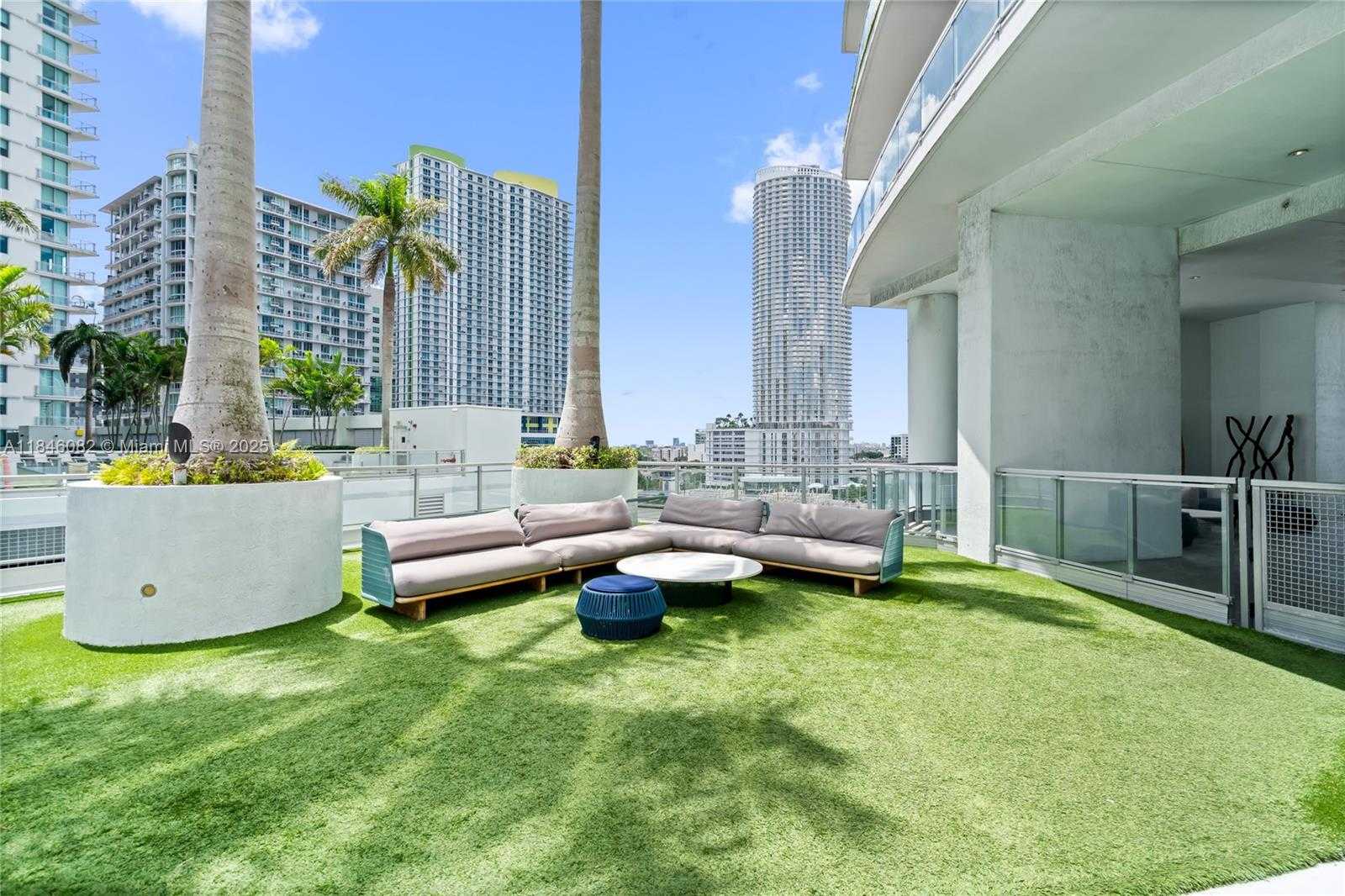 Small Image of 90 SOUTH WEST 3RD ST #3504, Miami Number 74