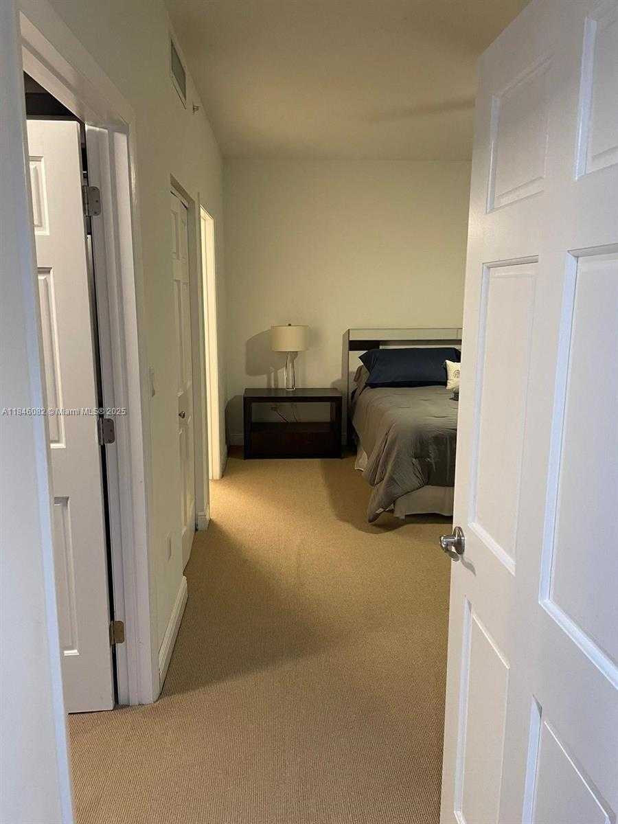 Small Image of 90 SOUTH WEST 3RD ST #3504, Miami Number 9