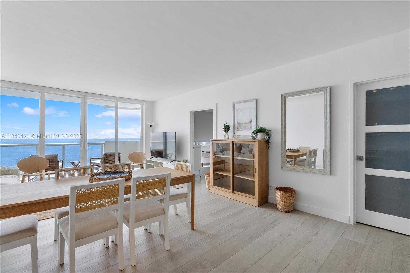 Small Image of 5601 COLLINS AVE #1003, Miami Beach Number 13
