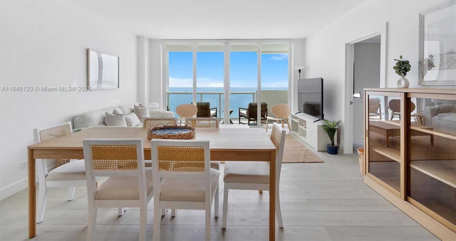 Small Image of 5601 COLLINS AVE #1003, Miami Beach Number 14