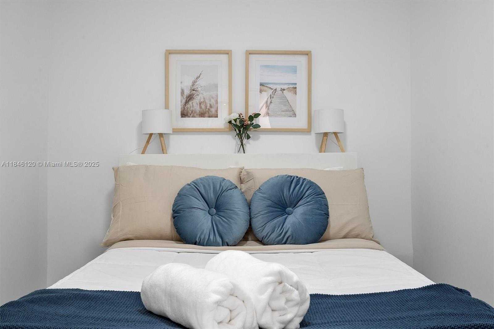 Small Image of 5601 COLLINS AVE #1003, Miami Beach Number 17