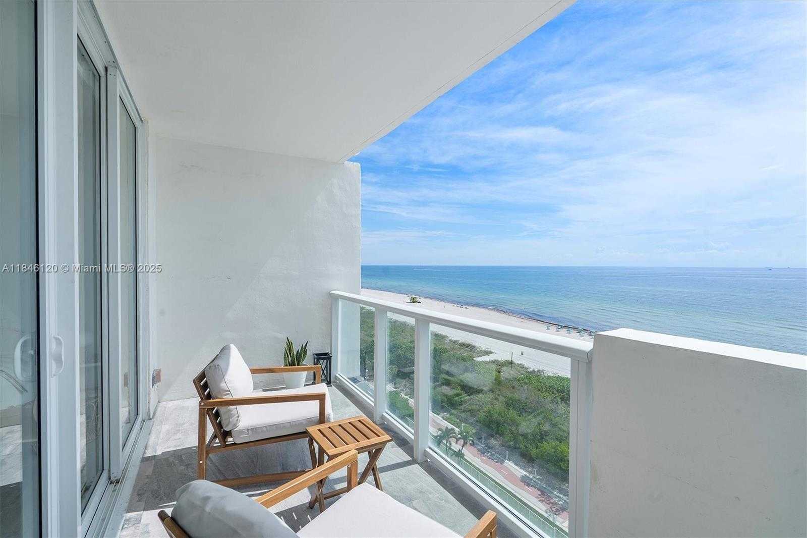 Small Image of 5601 COLLINS AVE #1003, Miami Beach Number 32