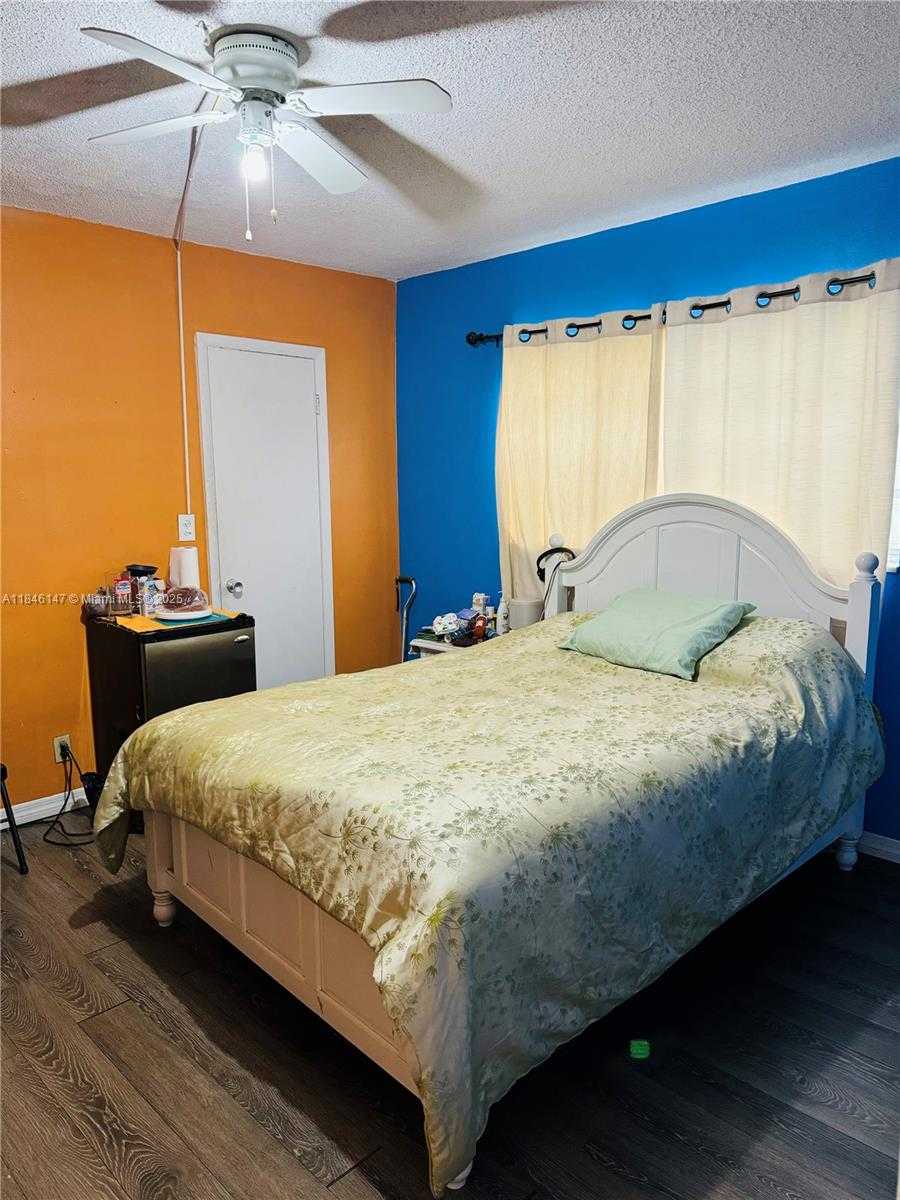 Small Image of 1855 PLUNKETT ST #310, Hollywood Number 9