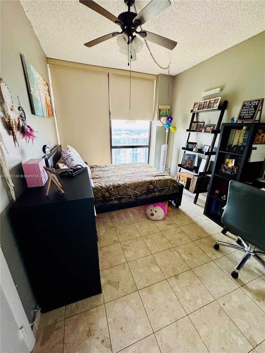 Small Image of 18181 NORTH EAST 31ST CT #PH03, Aventura Number 22