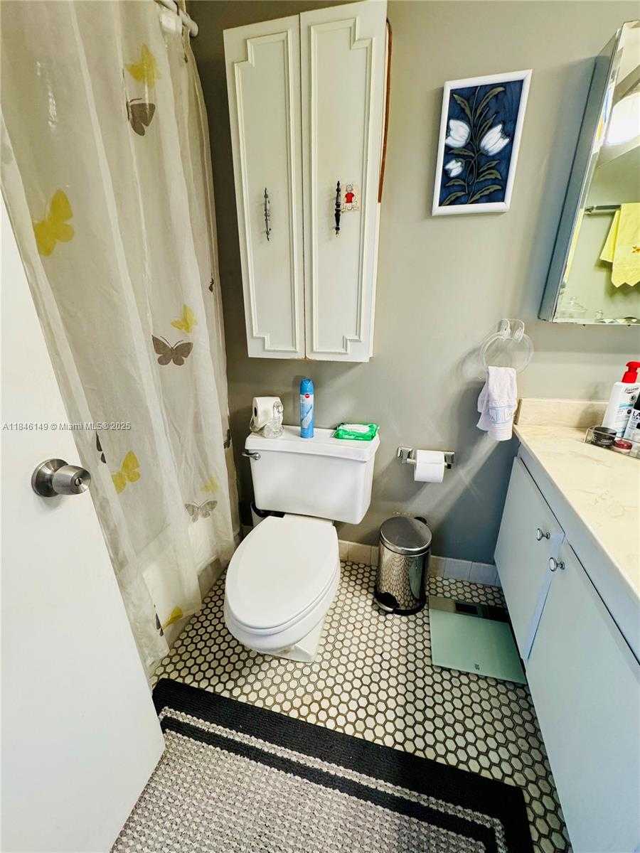 Small Image of 18181 NORTH EAST 31ST CT #PH03, Aventura Number 23