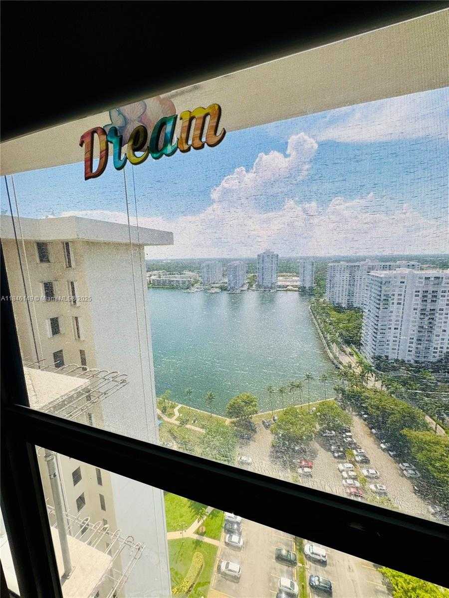 Small Image of 18181 NORTH EAST 31ST CT #PH03, Aventura Number 25