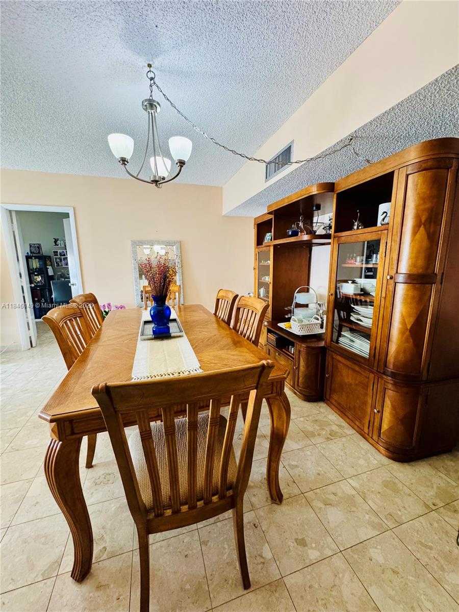 Small Image of 18181 NORTH EAST 31ST CT #PH03, Aventura Number 8