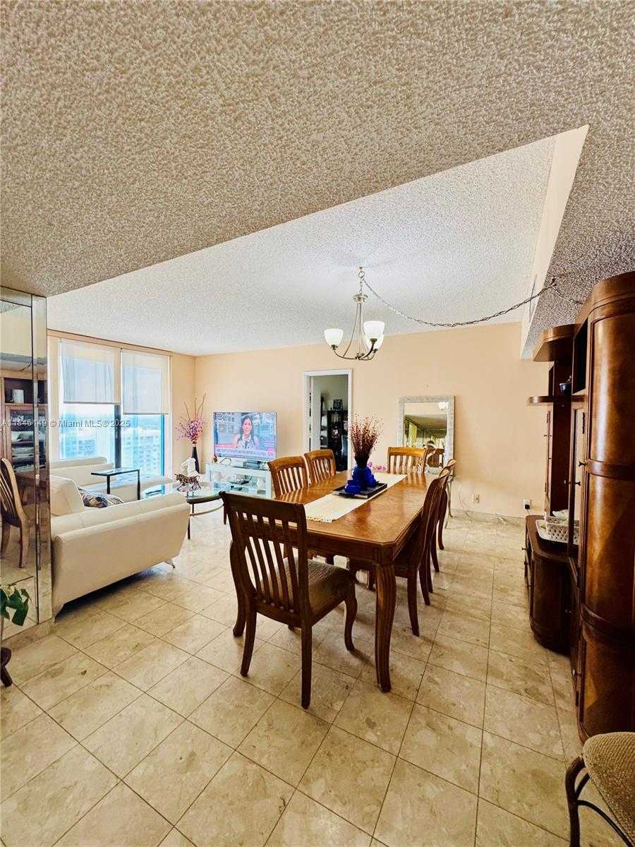 Small Image of 18181 NORTH EAST 31ST CT #PH03, Aventura Number 9
