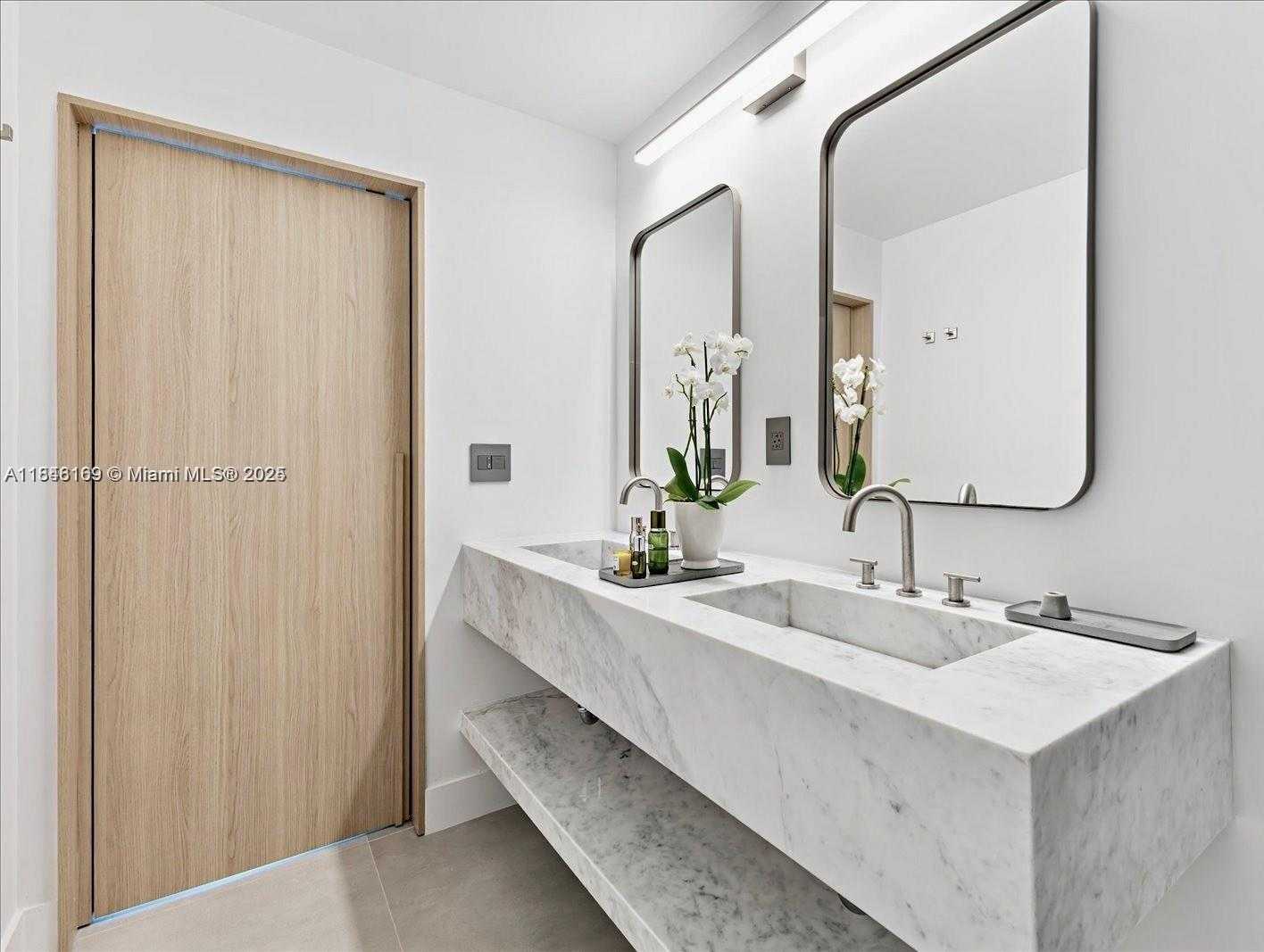 Small Image of 5 ISLAND AVE #15D, Miami Beach Number 12