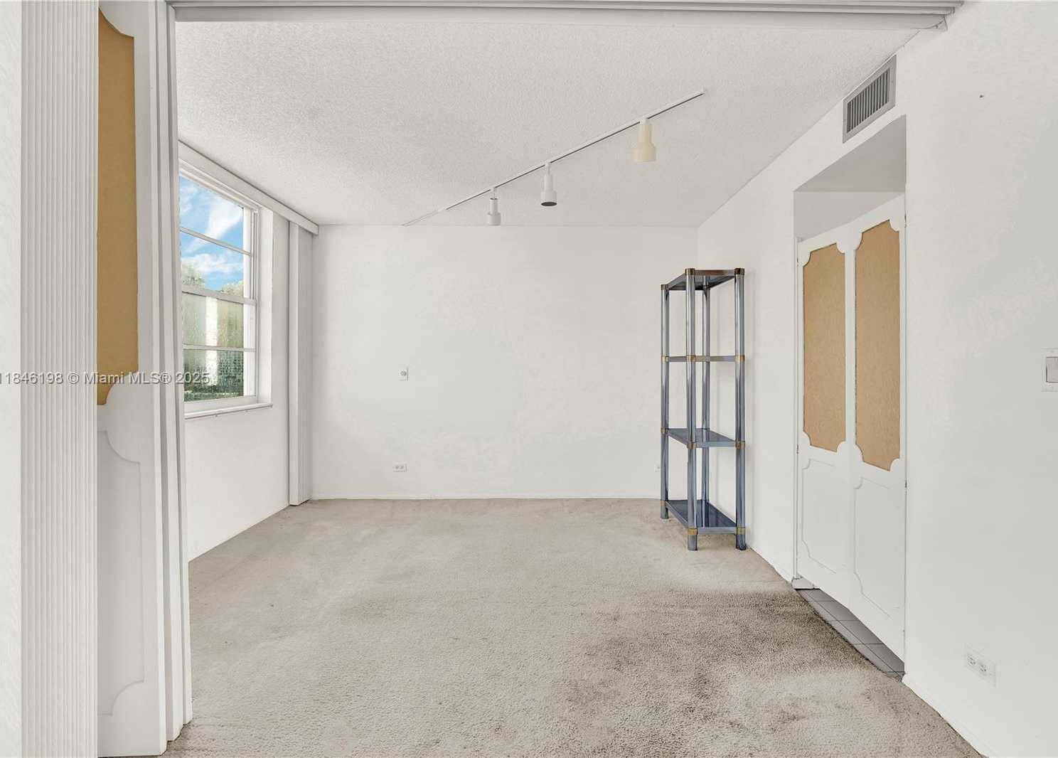 Small Image of 250 174TH ST #1709, Sunny Isles Beach Number 11