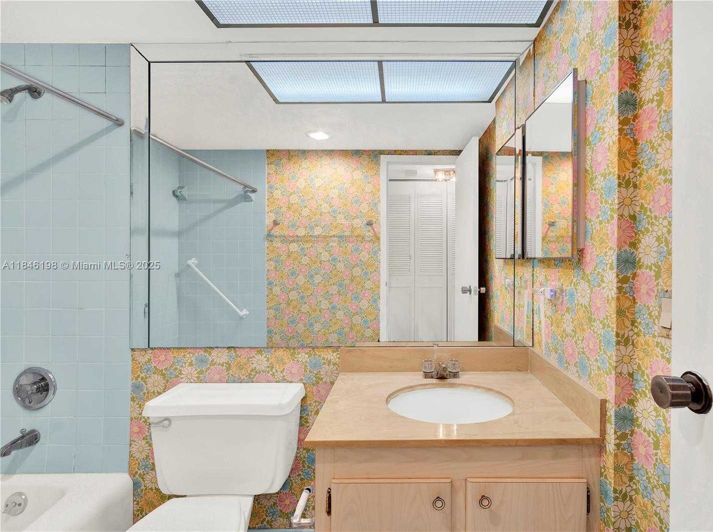 Small Image of 250 174TH ST #1709, Sunny Isles Beach Number 23