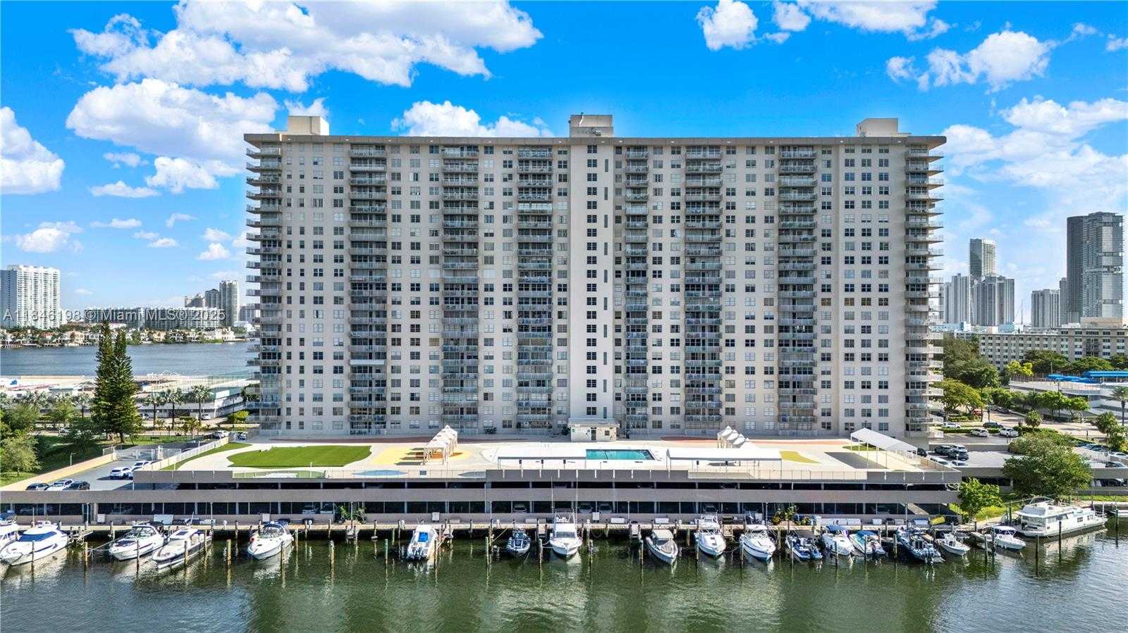 Small Image of 250 174TH ST #1709, Sunny Isles Beach Number 24