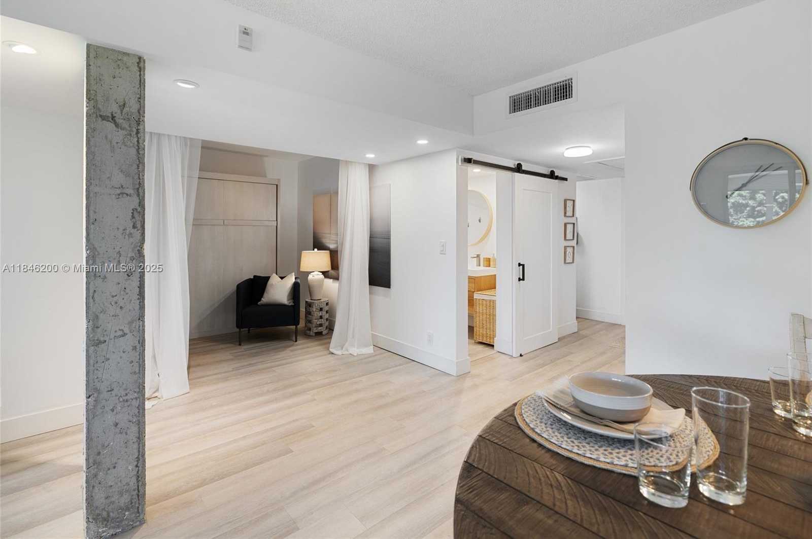 Small Image of 2601 SOUTH COURSE DR #404, Pompano Beach Number 26