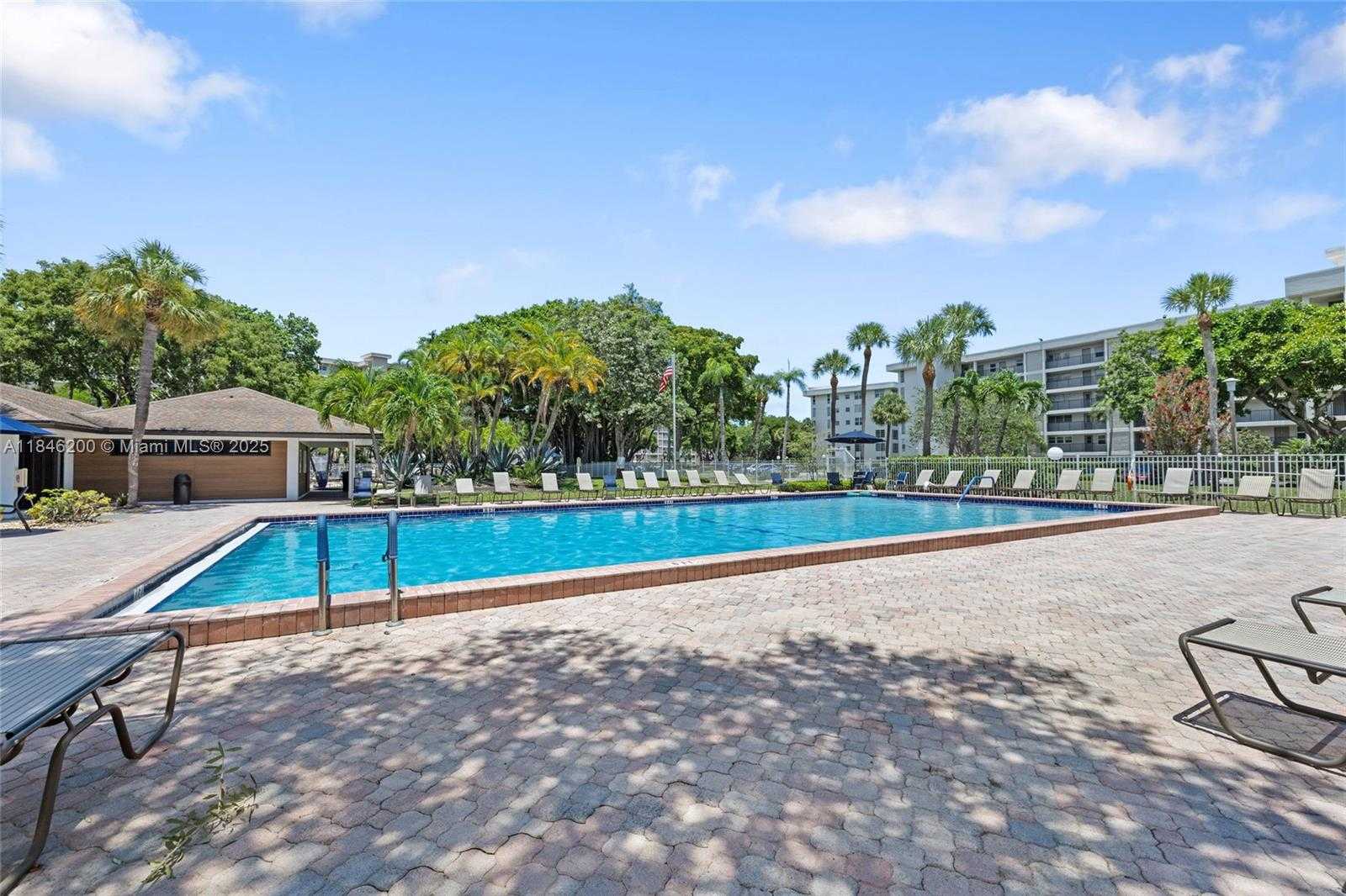 Small Image of 2601 SOUTH COURSE DR #404, Pompano Beach Number 33