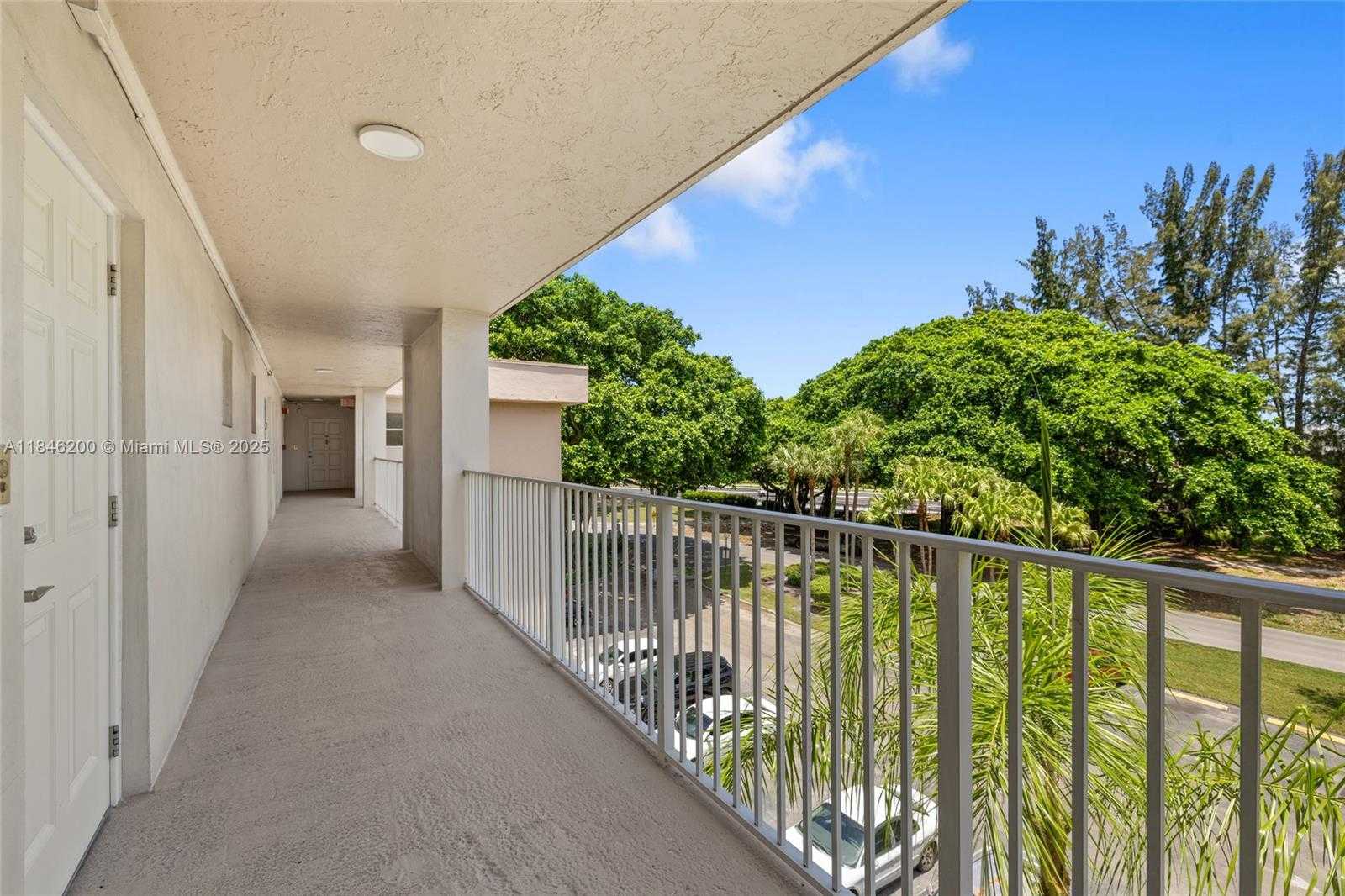 Small Image of 2601 SOUTH COURSE DR #404, Pompano Beach Number 38