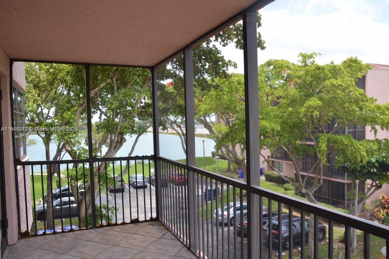 Small Image of 20850 SAN SIMEON WAY #309-5, Miami Number 6