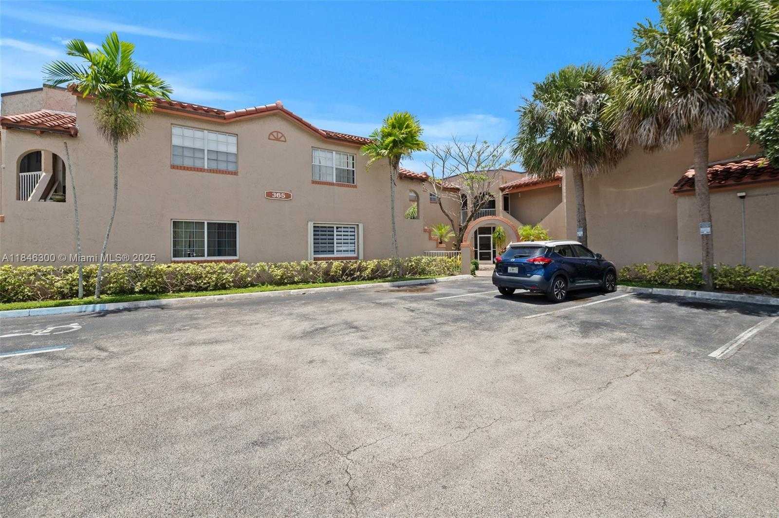 Small Image of 365 SOUTH WEST 86TH AVE #103, Pembroke Pines Number 25