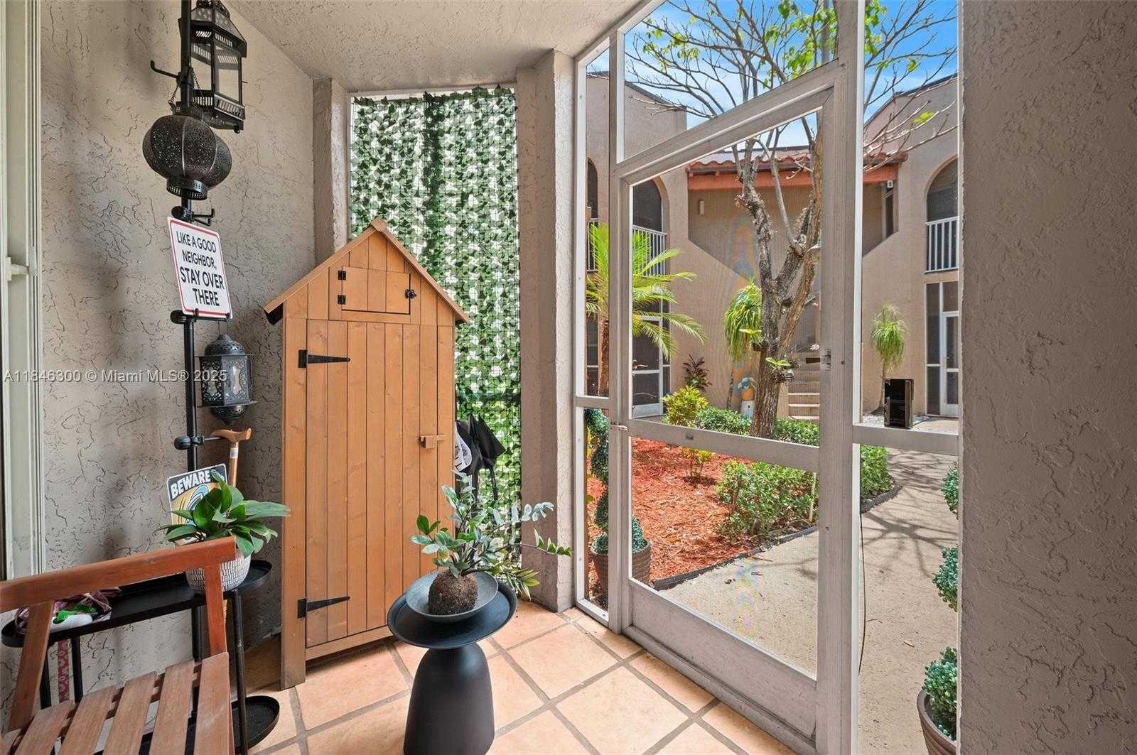 Small Image of 365 SOUTH WEST 86TH AVE #103, Pembroke Pines Number 4
