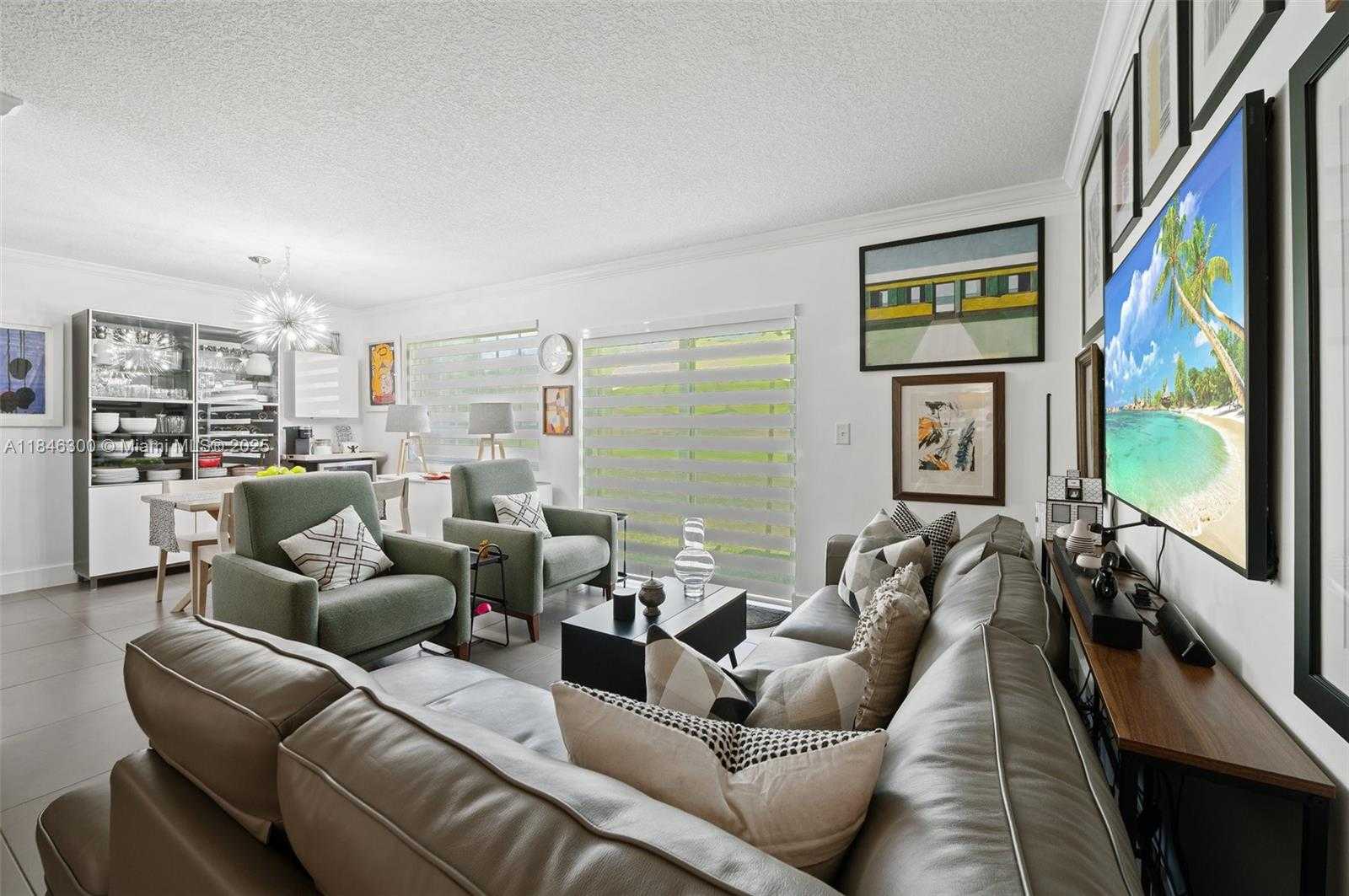 Small Image of 365 SOUTH WEST 86TH AVE #103, Pembroke Pines Number 7
