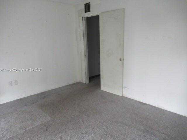 Small Image of 900 COLONY POINT CIR #106, Pembroke Pines Number 10
