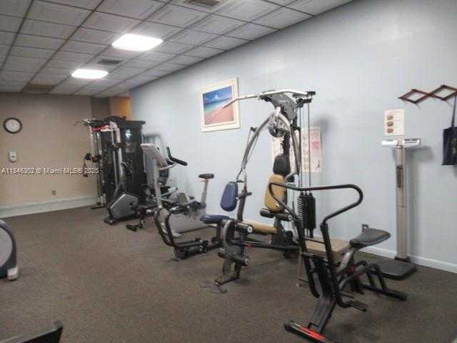 Small Image of 900 COLONY POINT CIR #106, Pembroke Pines Number 35