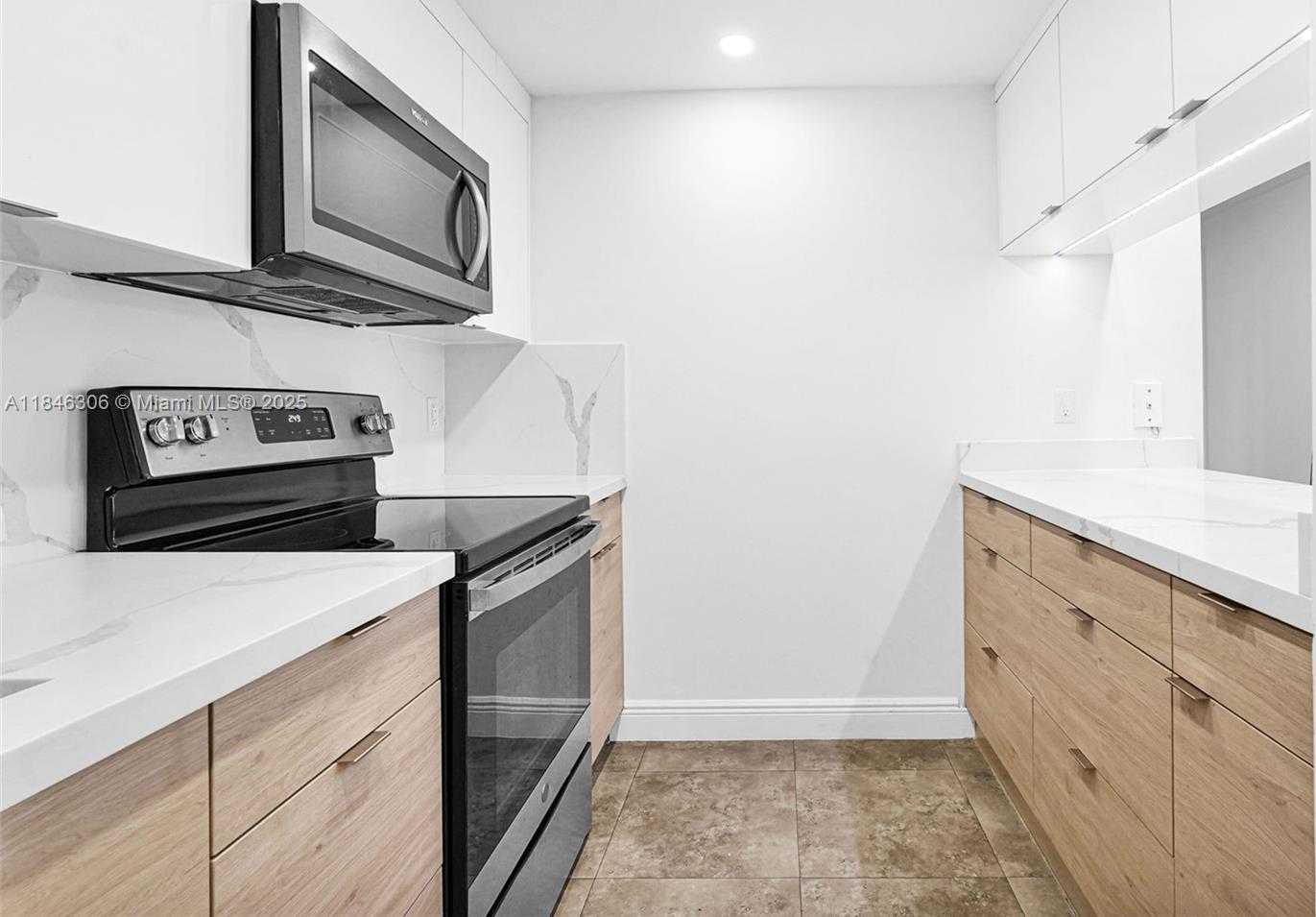 Small Image of 275 NORTH EAST 18TH ST #1107, Miami Number 10