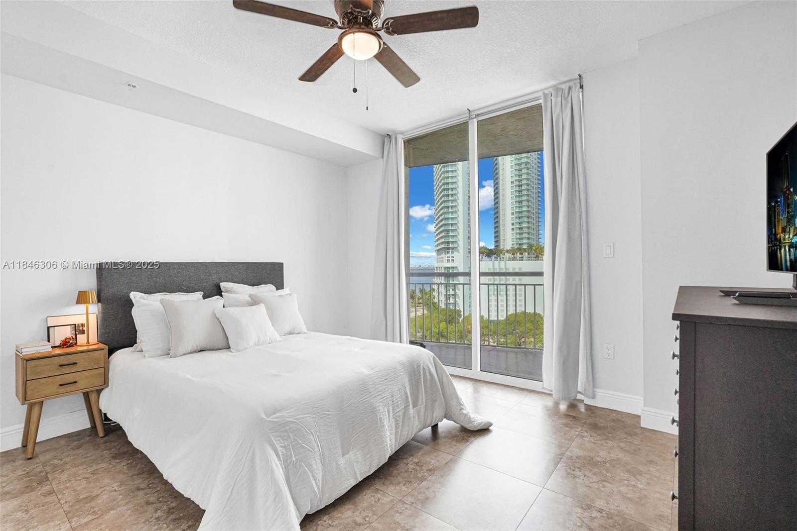 Small Image of 275 NORTH EAST 18TH ST #1107, Miami Number 14