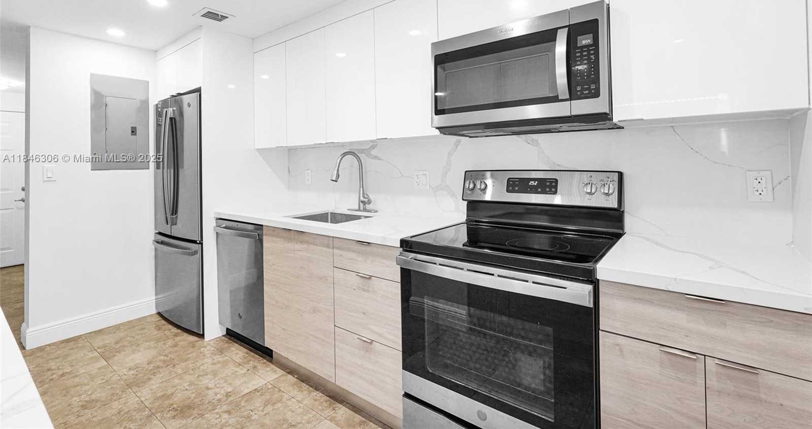 Small Image of 275 NORTH EAST 18TH ST #1107, Miami Number 8