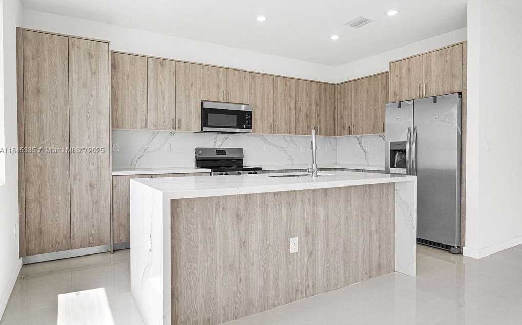 Small Image of 19446 SOUTH WEST 296 ST #A, Homestead Number 4