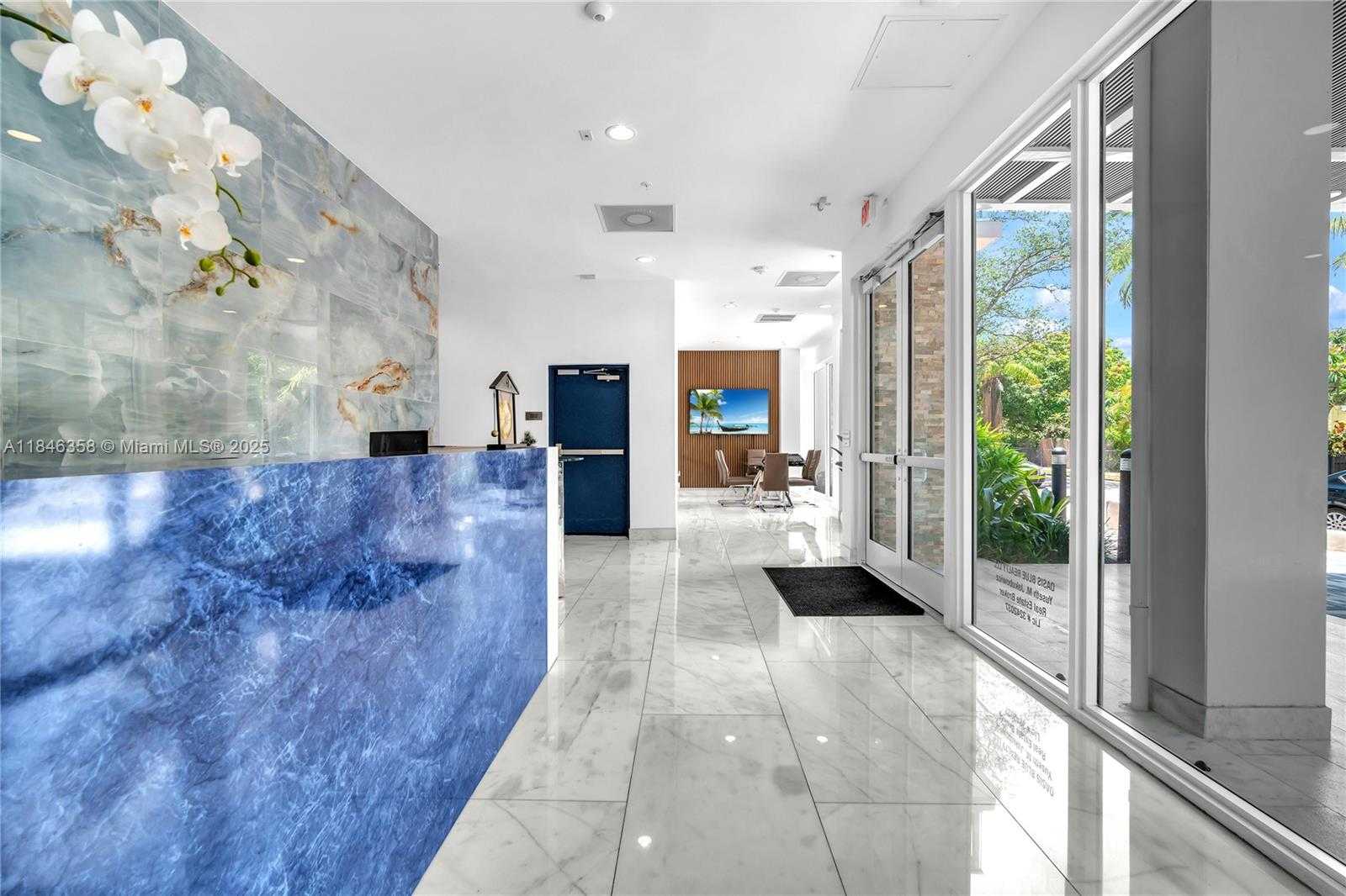 Small Image of 1850 MONROE #210, Hollywood Number 3