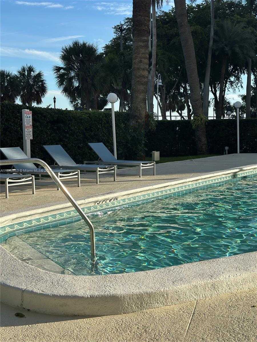 Small Image of 1408 BRICKELL BAY DR #706, Miami Number 25