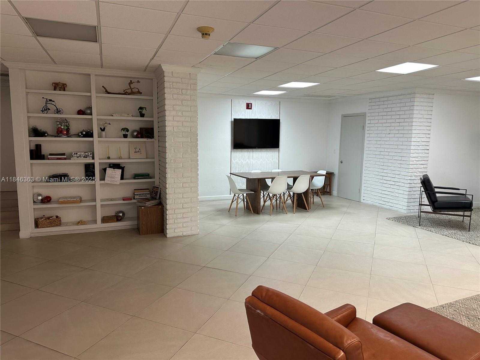 Small Image of 1408 BRICKELL BAY DR #706, Miami Number 32