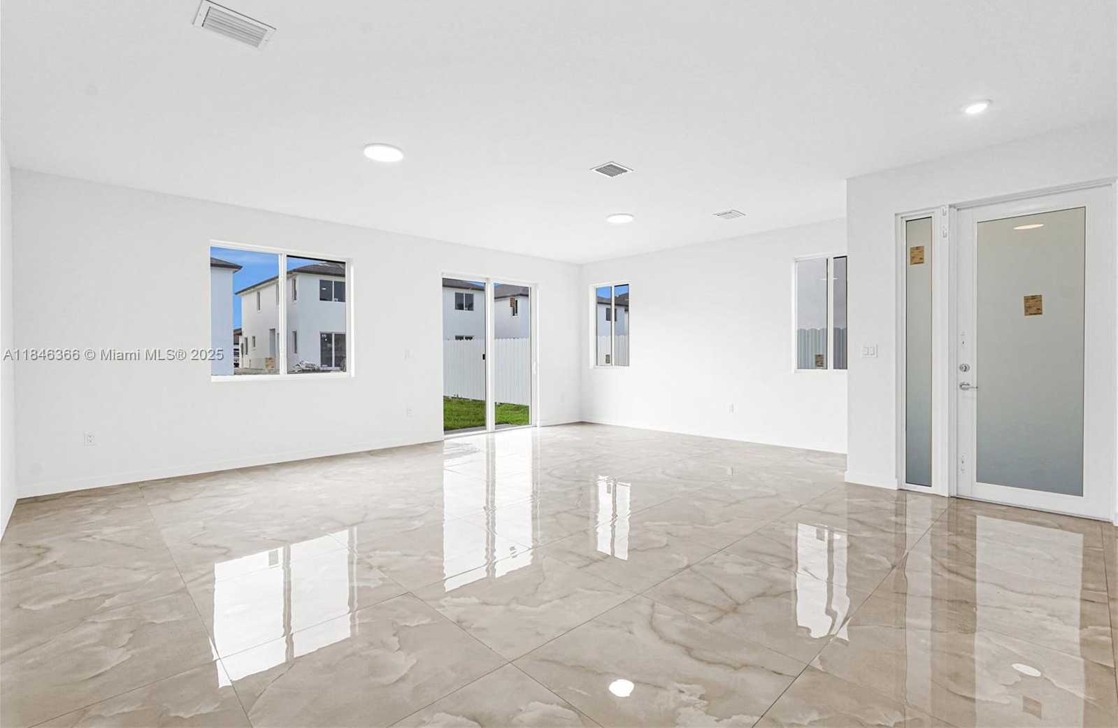 Small Image of 22479 SOUTH WEST 125 AVE #A, Miami Number 11