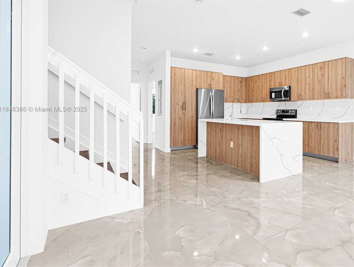 Small Image of 22479 SOUTH WEST 125 AVE #A, Miami Number 14