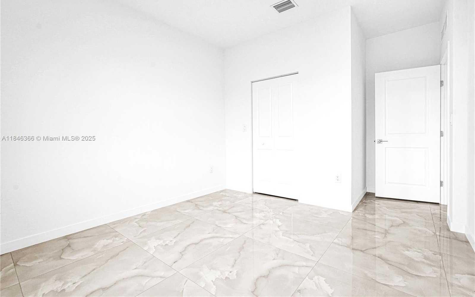 Small Image of 22479 SOUTH WEST 125 AVE #A, Miami Number 19