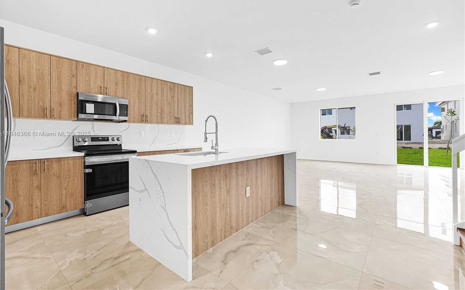 Small Image of 22479 SOUTH WEST 125 AVE #A, Miami Number 22