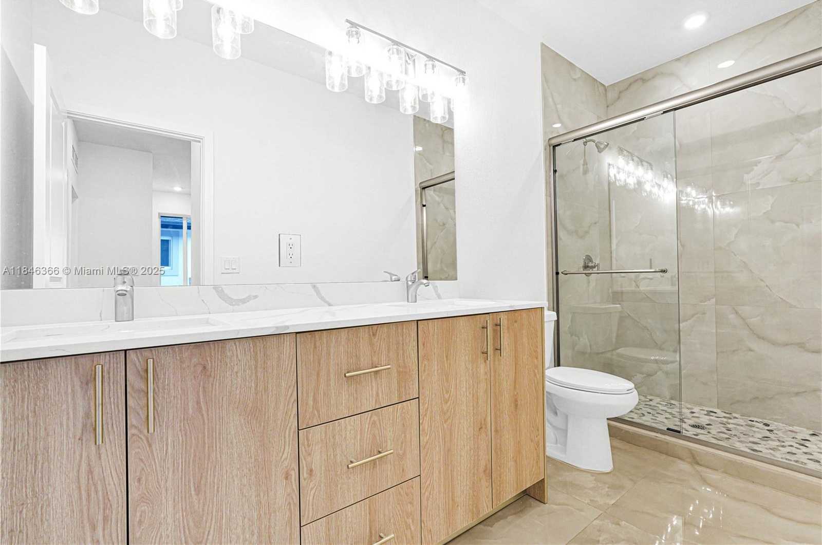 Small Image of 22479 SOUTH WEST 125 AVE #A, Miami Number 37