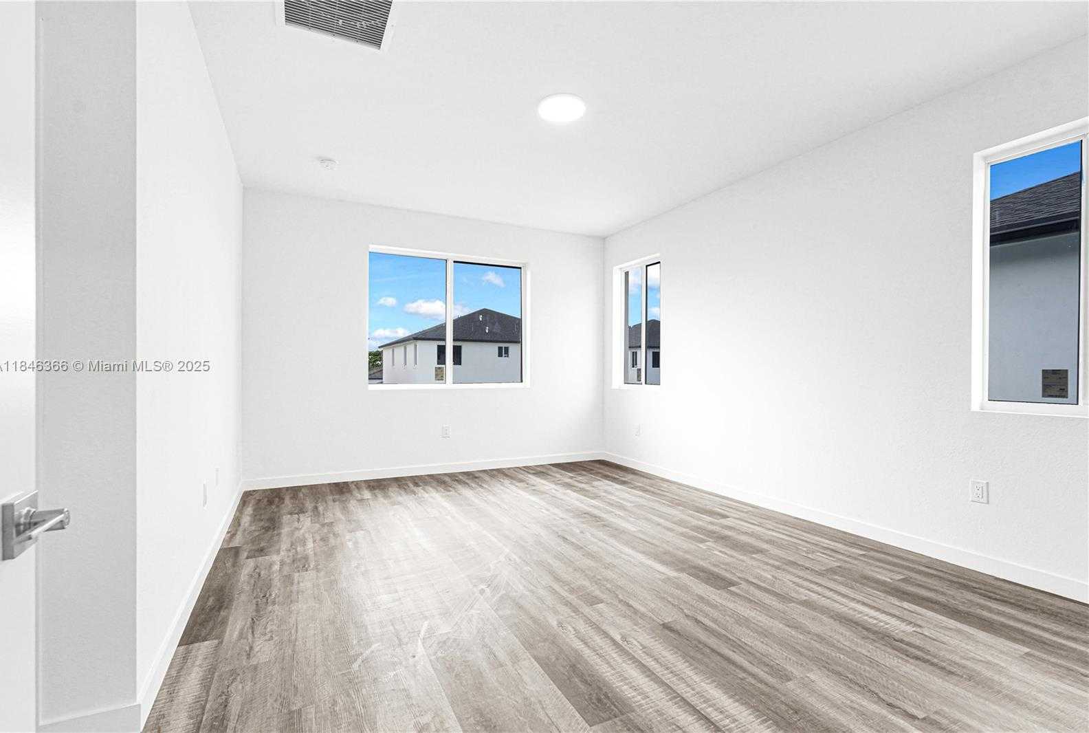 Small Image of 22479 SOUTH WEST 125 AVE #A, Miami Number 40