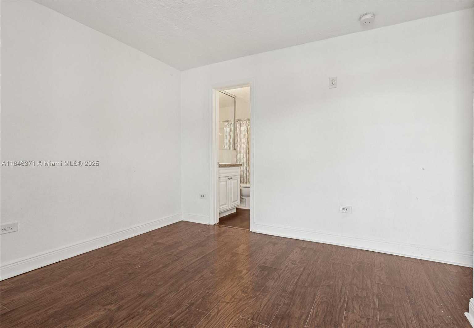 Small Image of 7232 SOUTH WEST 94TH PL #E6, Miami Number 21