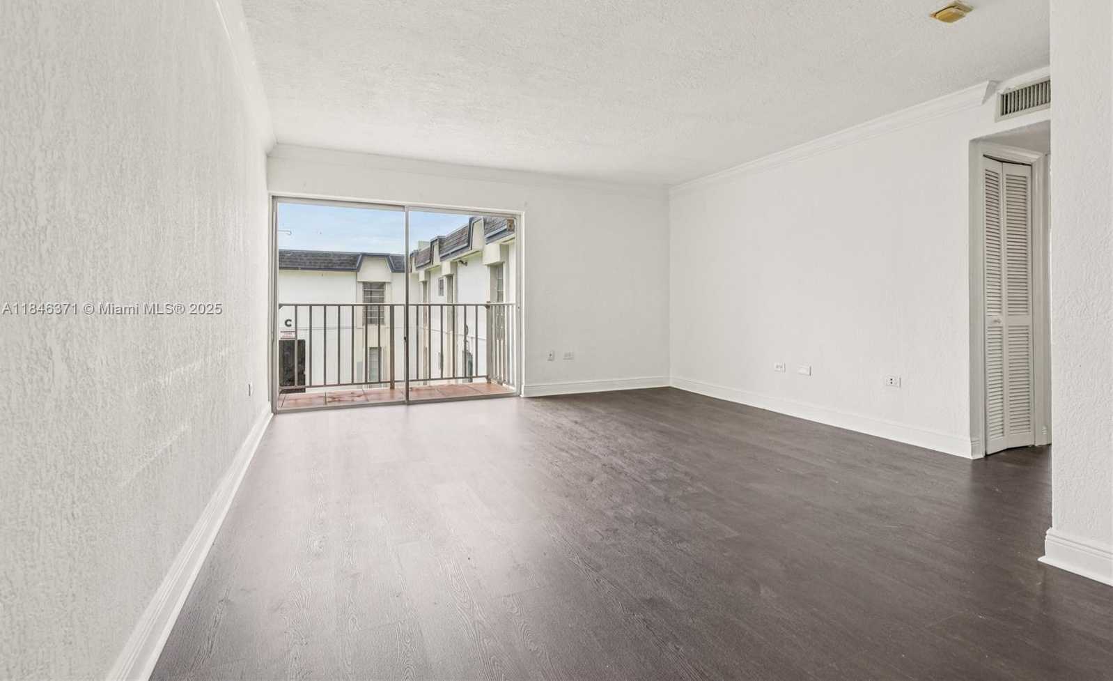 Small Image of 7232 SOUTH WEST 94TH PL #E6, Miami Number 4