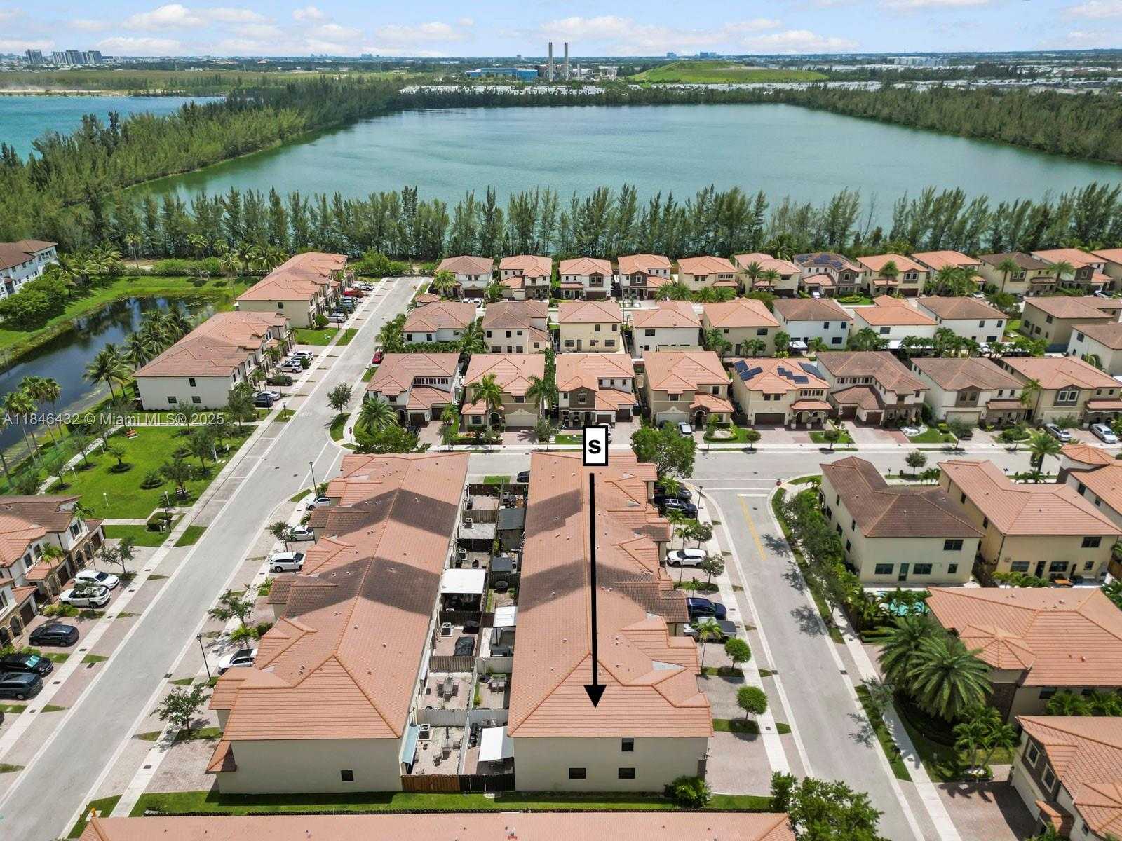 Small Image of 8781 NORTH WEST 98TH CT, Doral Number 33