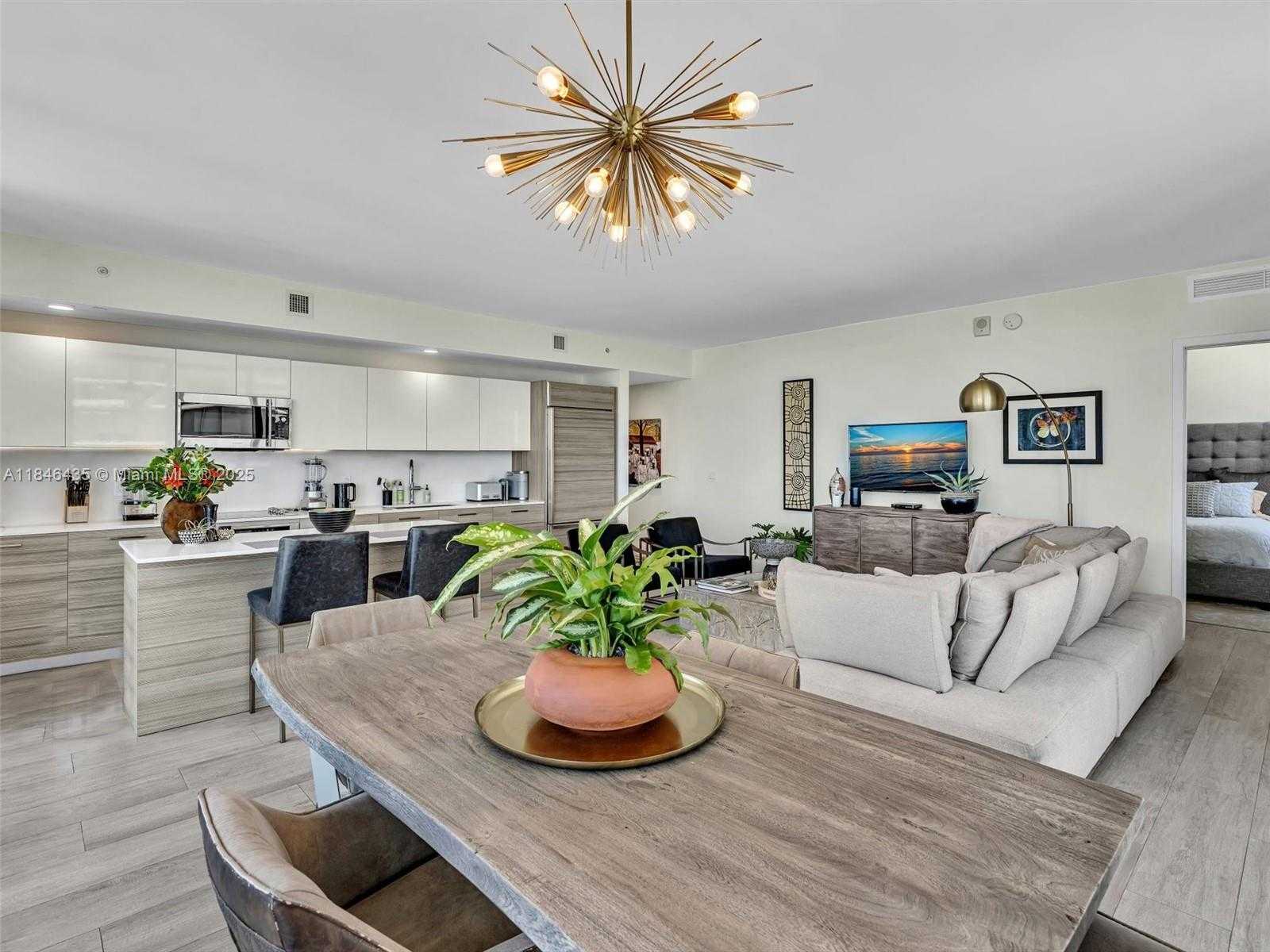 Small Image of 121 NORTH EAST 34TH ST #2208, Miami Number 7