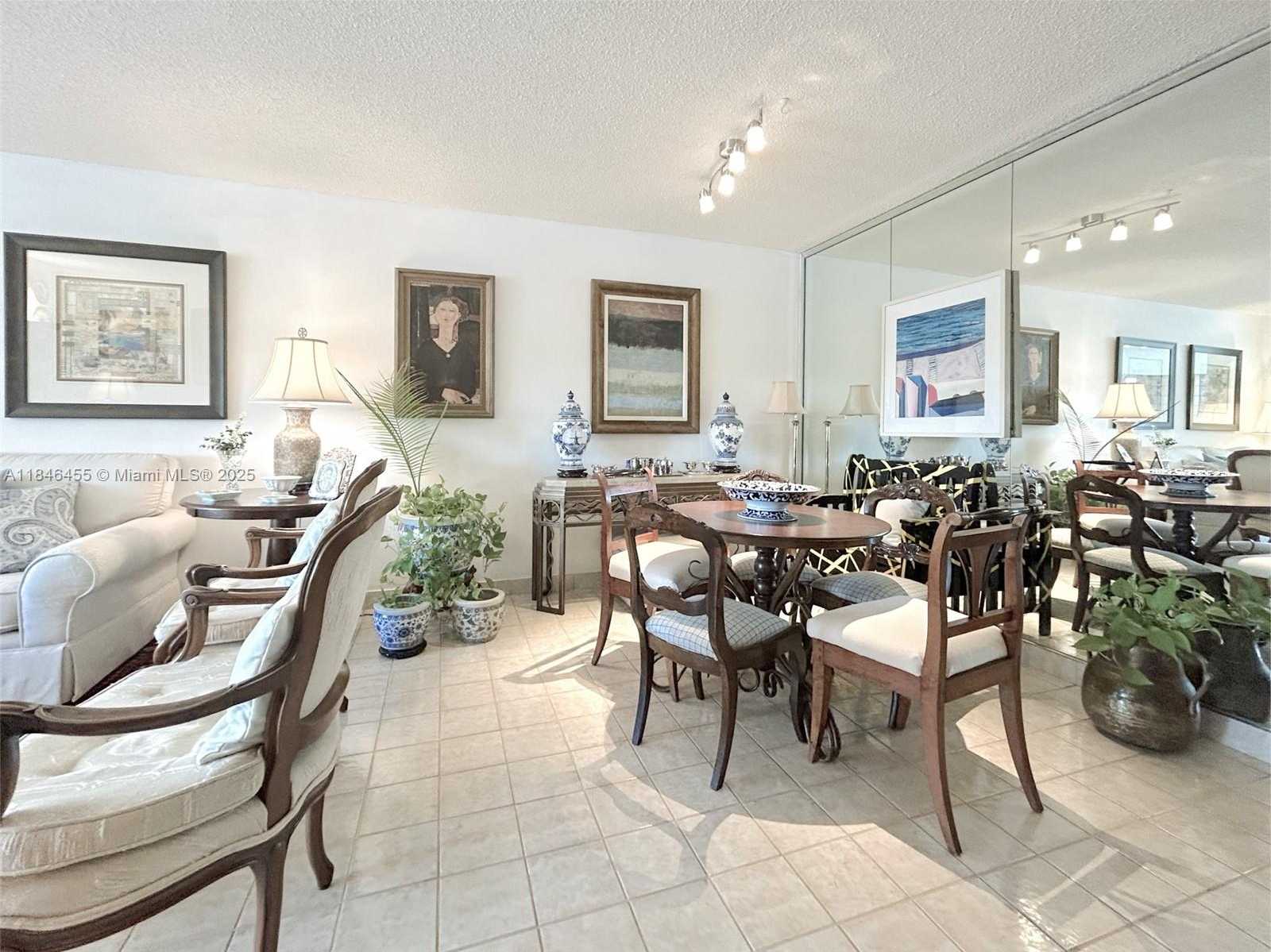 Small Image of 10303 SUNRISE LAKES BLVD #201, Sunrise Number 5